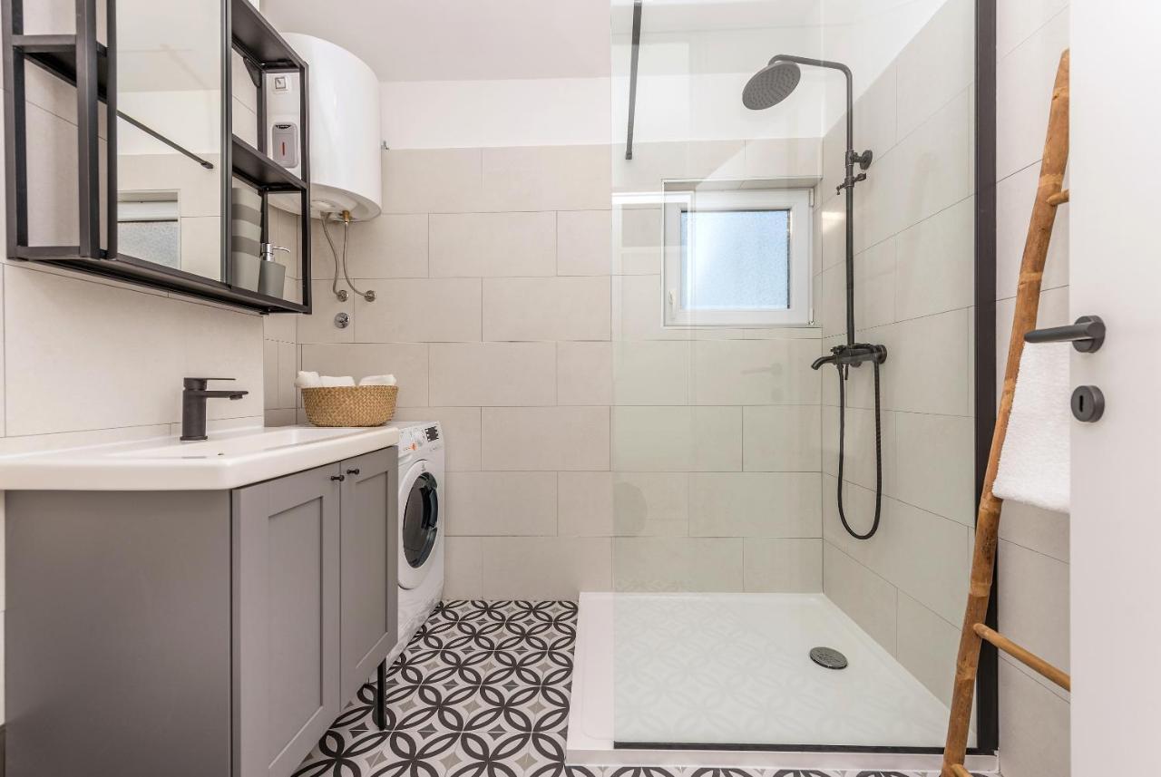 Vista Mare Apartment - 3 Bedroom, Sea View Makarska Kültér fotó