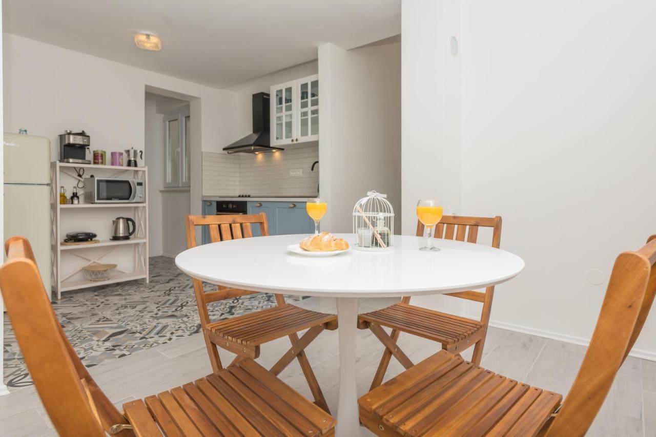 Vista Mare Apartment - 3 Bedroom, Sea View Makarska Kültér fotó